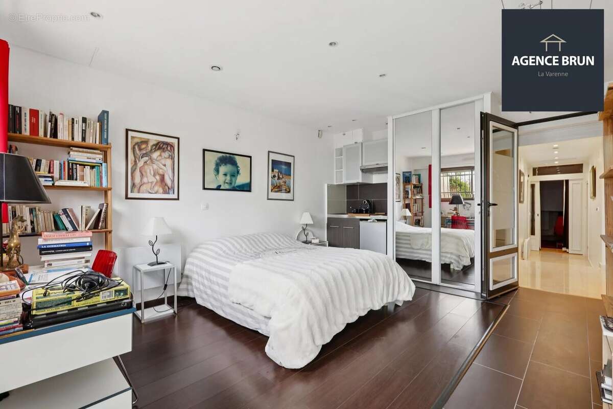 Maison à CHENNEVIERES-SUR-MARNE