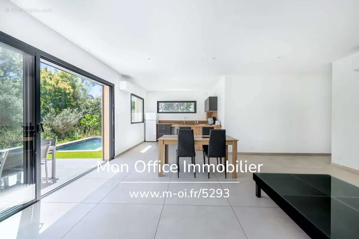 Maison à SAINT-RAPHAEL