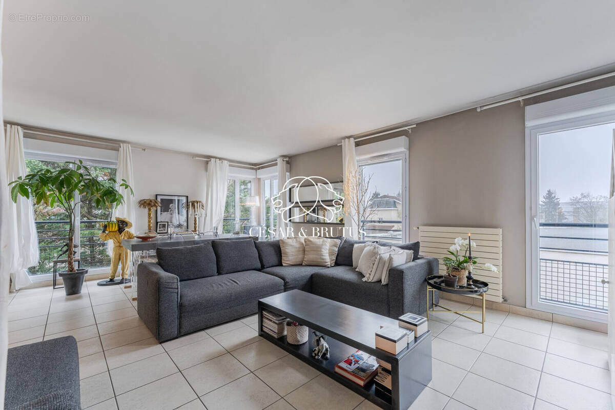 Appartement à TASSIN-LA-DEMI-LUNE