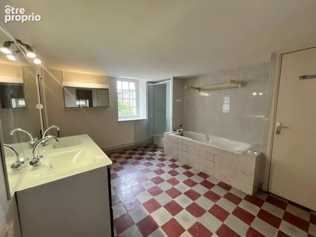 Longère de caractère – 230 m² – charme, volumes & authenticité – 20 minutes au nord de châtellerault - photo 10