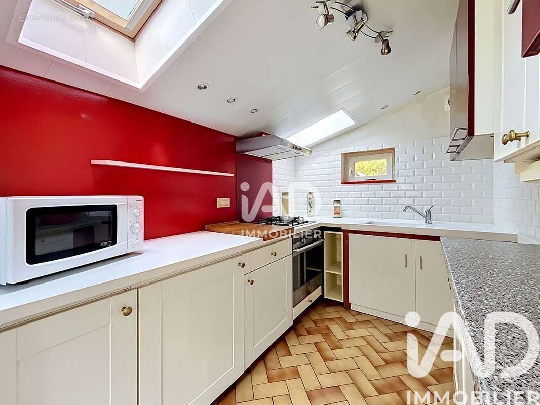 Maison 74 m² à Maheru  - photo 4