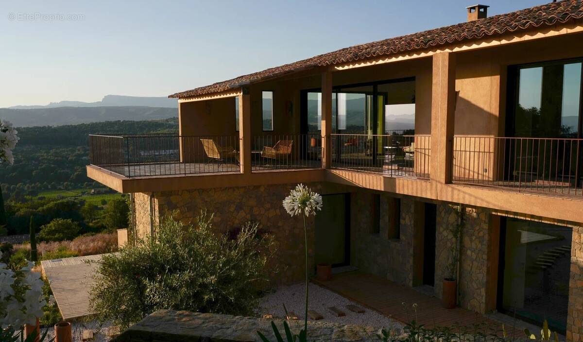 Photo Maison à La Cadiere-D'azur au prix de 2 390 000€