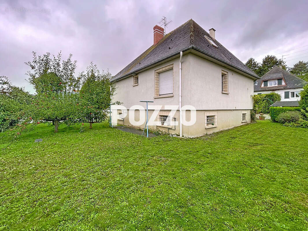 Maison à LOUVIGNY