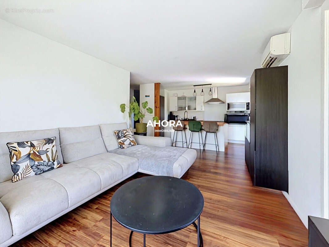 Appartement à MARSEILLE-9E