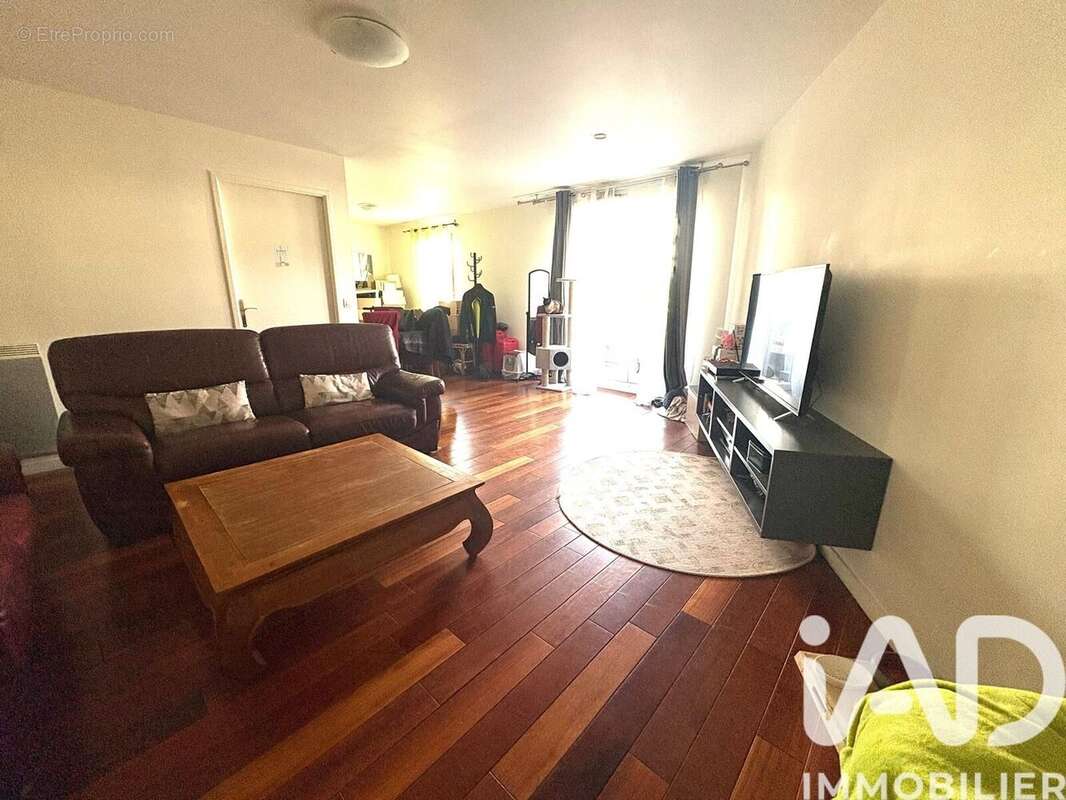 Photo 2 - Appartement à VAUREAL