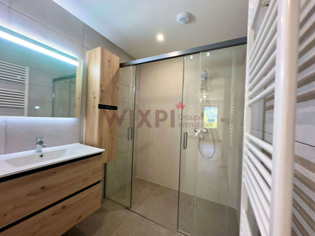 Appartement à SALINS-LES-THERMES