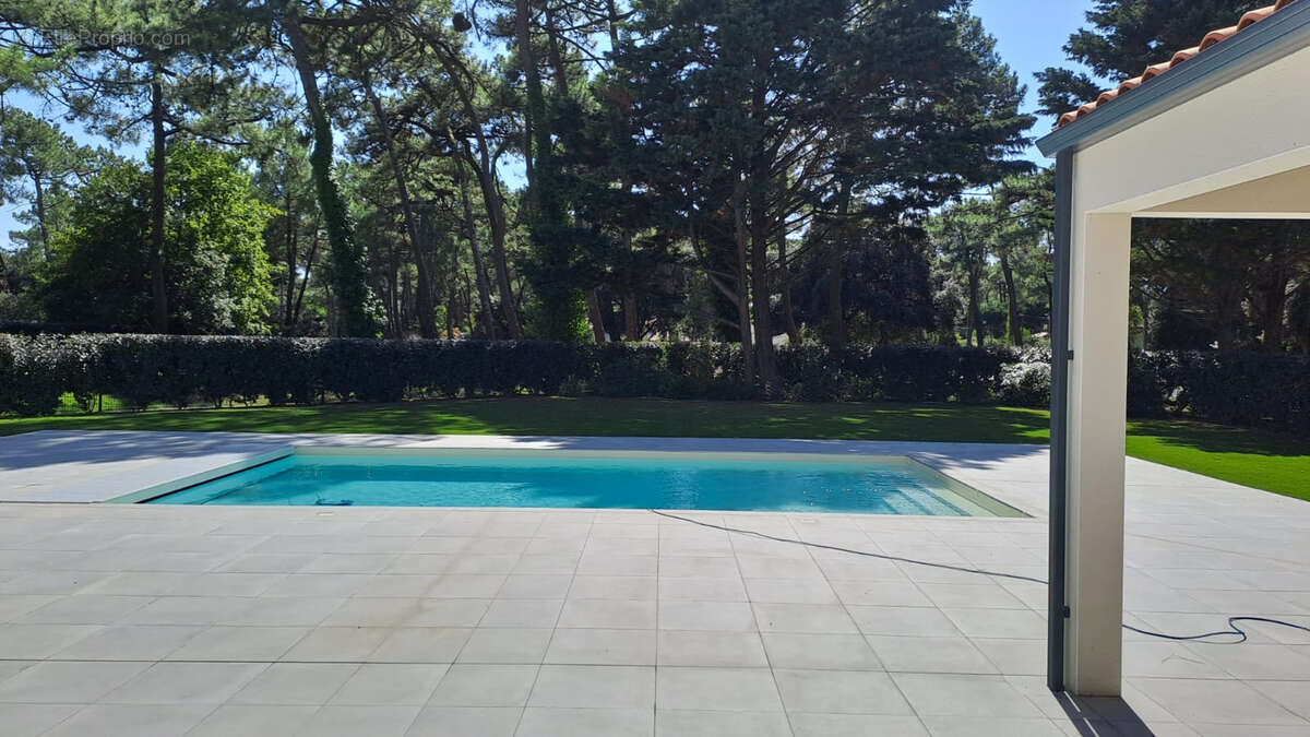 Maison à LES MATHES