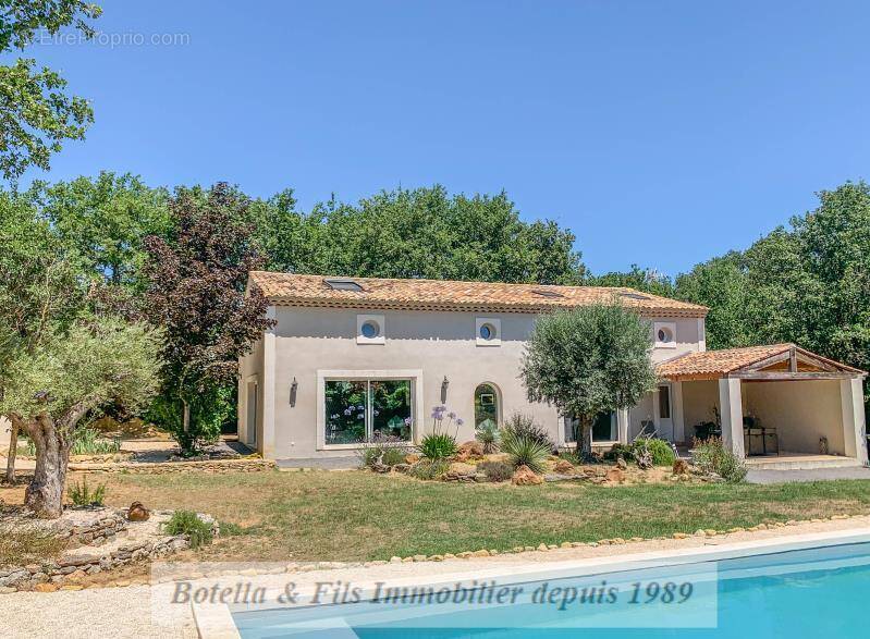 Maison à UZES