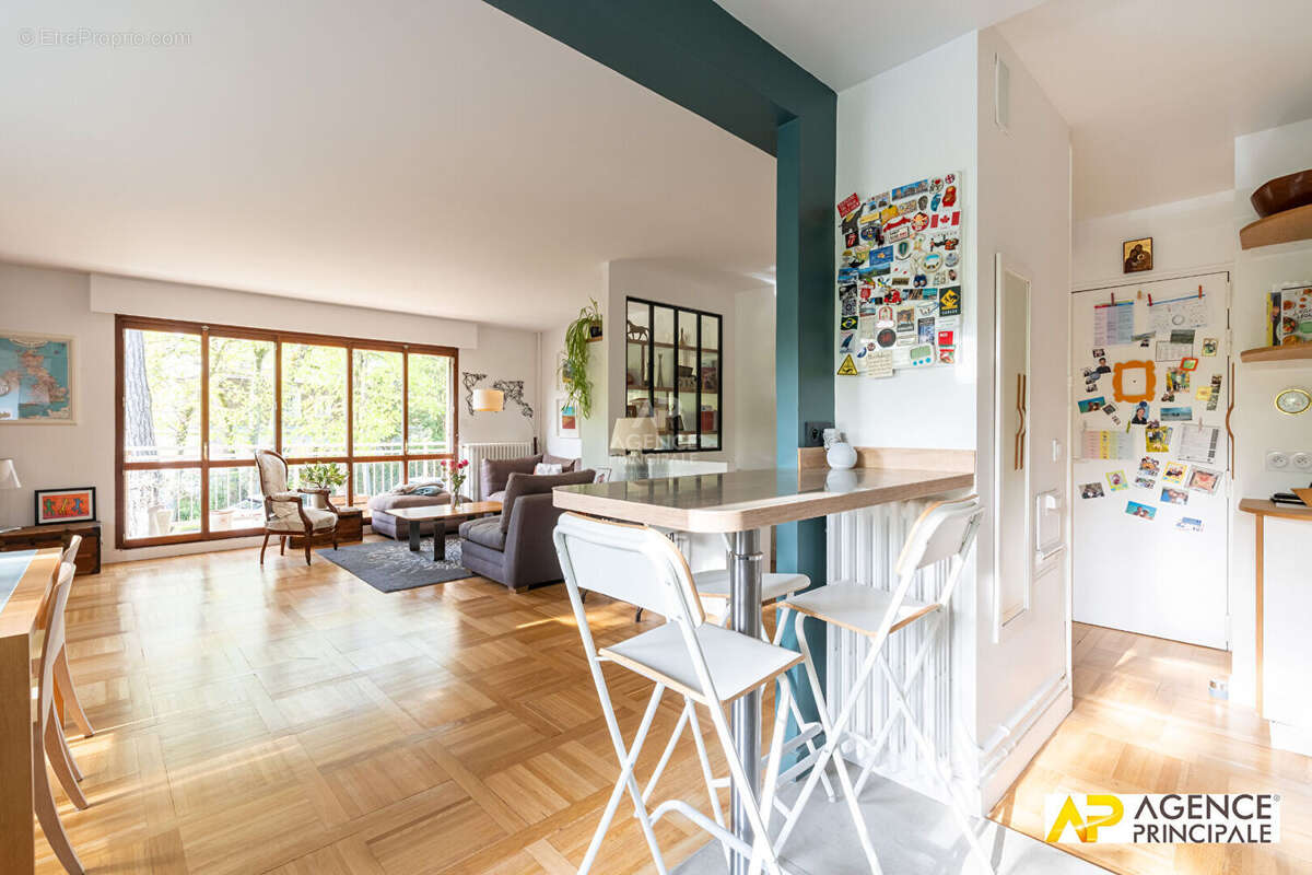 Appartement à MAISONS-LAFFITTE