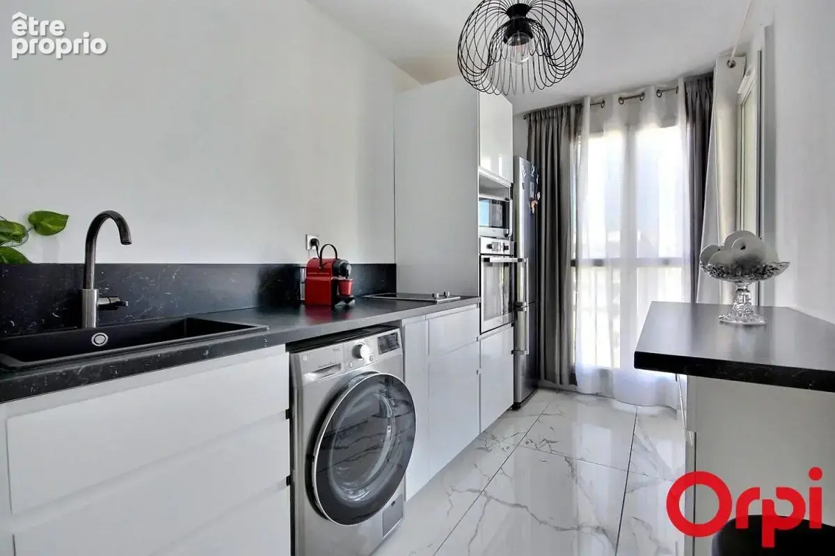 Appartement T3 rénové - Dernier étage - 13011 Marseille - photo 6
