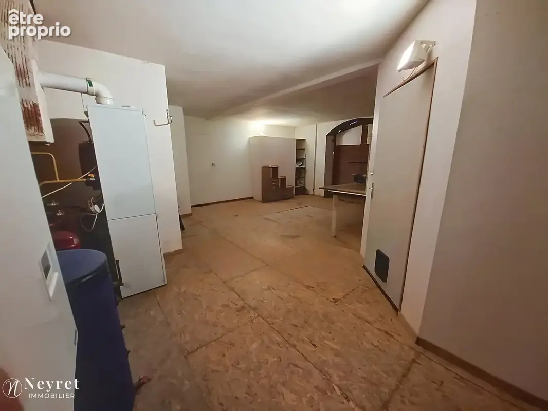 Rare, dans maison vigneronne de caractère , appartement de de 11 pièces de 210 m2 avec jardin et piscine - photo 7