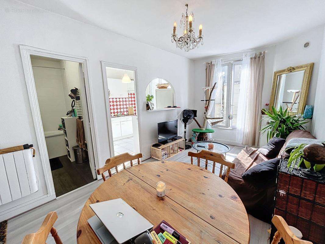 Appartement à LE KREMLIN-BICETRE