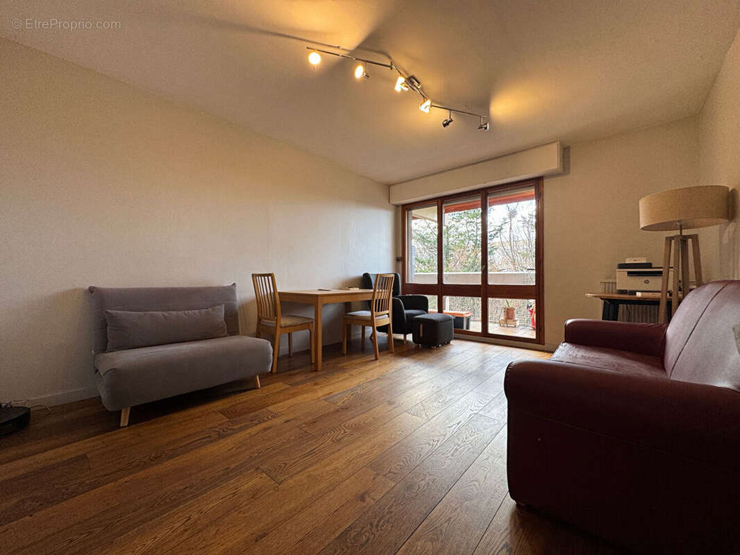 Appartement à MARSEILLE-12E