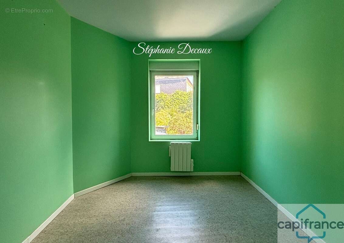 A VENDRE : Immeuble de caractère en plein cœur de Wignehies (59) – Place à votre imagination! - photo 14