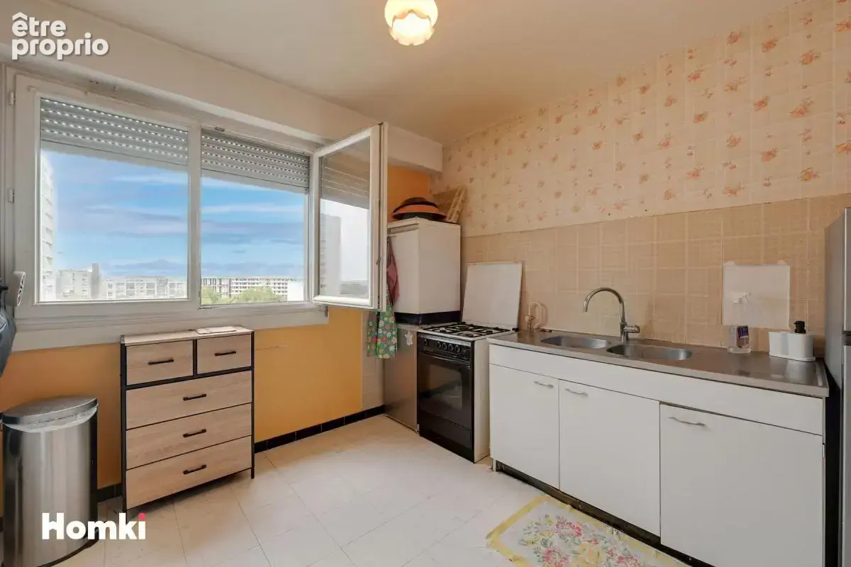 Appartement T4 de 83 m² à Rosny-sous-Bois 93110, Rue Gay Lussac - photo 4