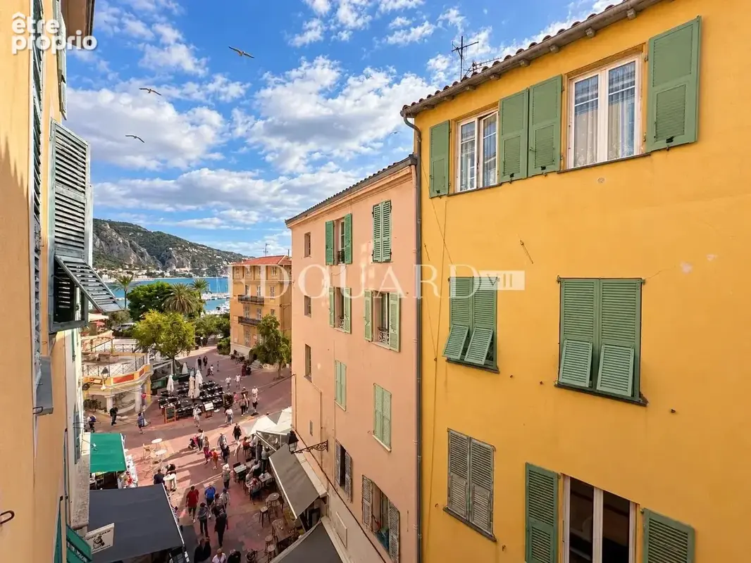 En exclusivité grand studio avec deux chambres en mezzanine, au cœur de la zone piétonne de Menton - photo 2