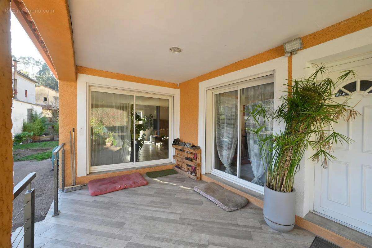 Maison à LE MARTINET