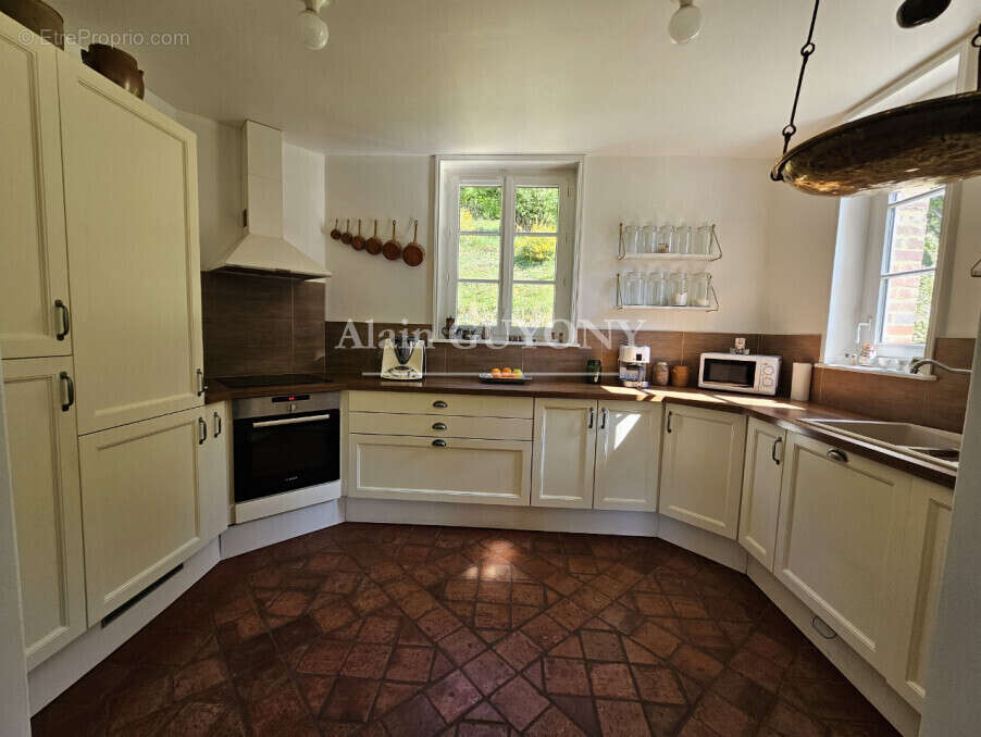 Maison à PONT-L&#039;EVEQUE