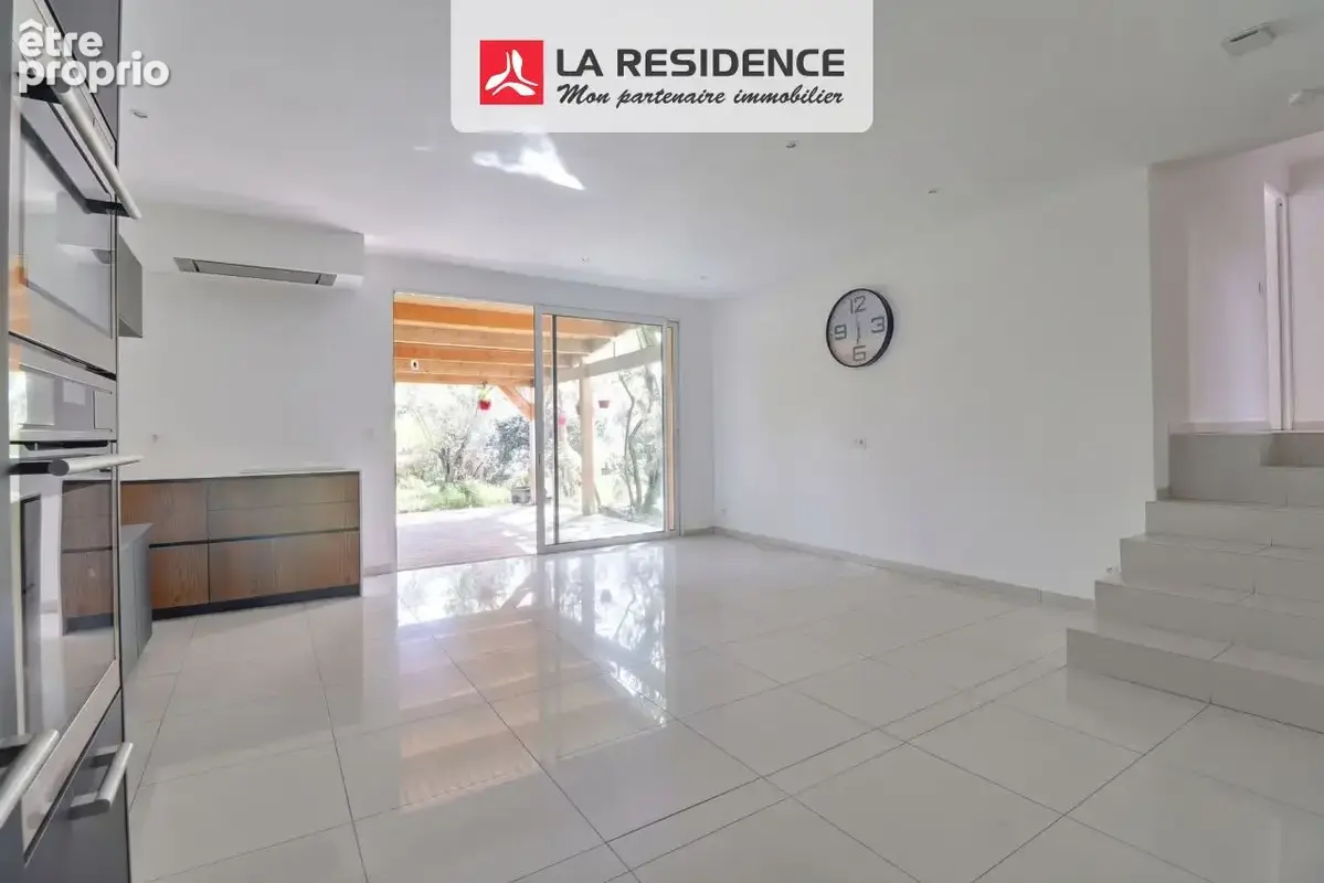 Commerce 315 m² à vendre à Frejus (83600) - photo 6