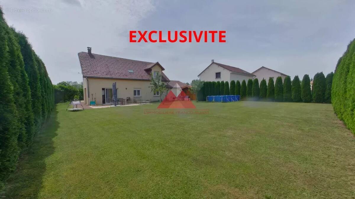Maison à SAINT-LAURENT-EN-GRANDVAUX