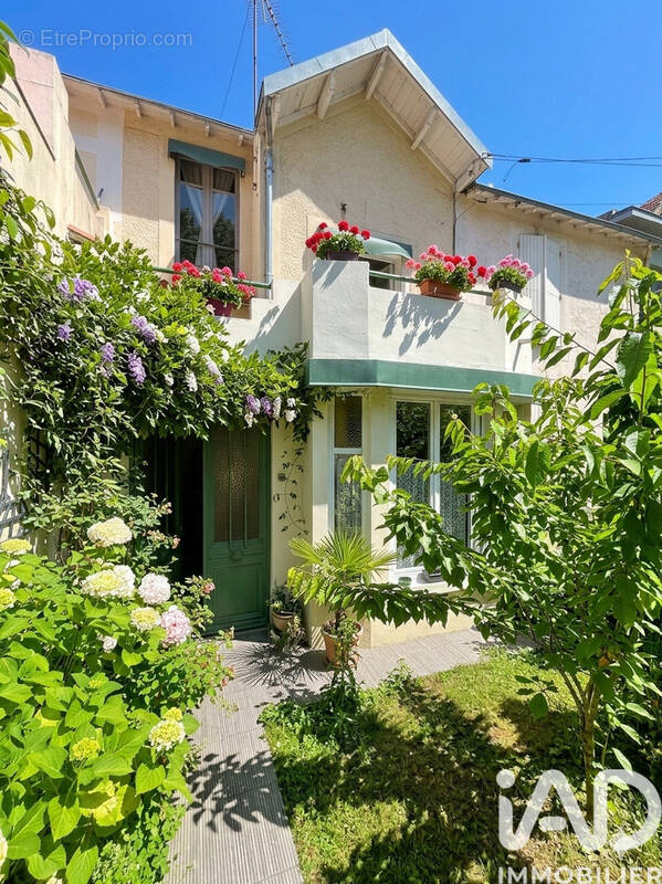 Photo 1 - Maison à LA ROCHELLE