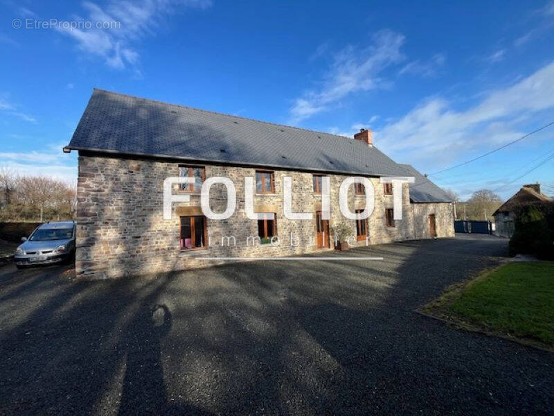 Maison à LE BENY-BOCAGE