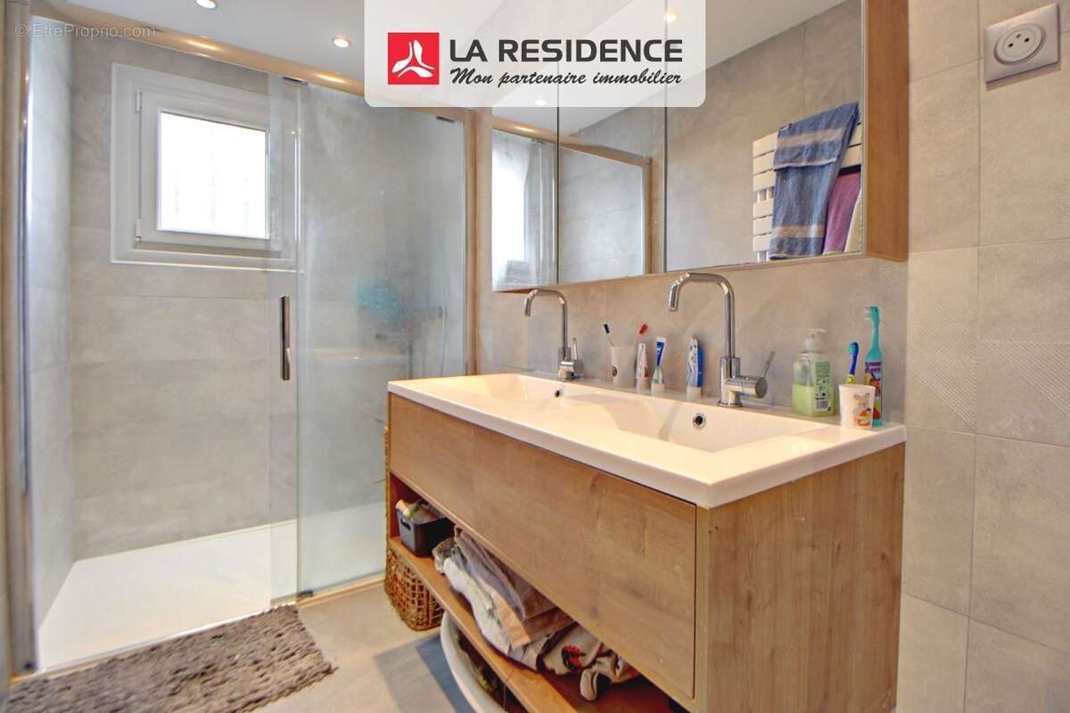 Maison 131 m² à Chapet  - photo 6