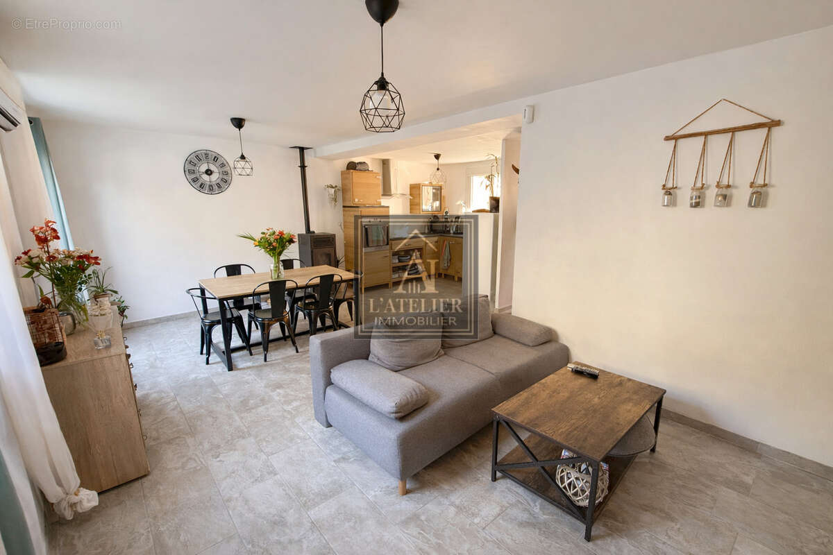 Maison de type 4 d'une superficie de 74 m2 avec garage sur une parcelle de 240 m2 - photo 5