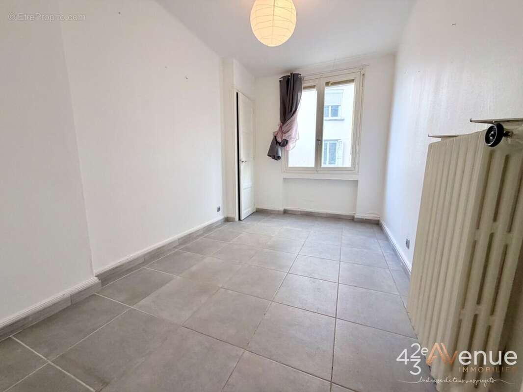 Appartement à SAINT-ETIENNE