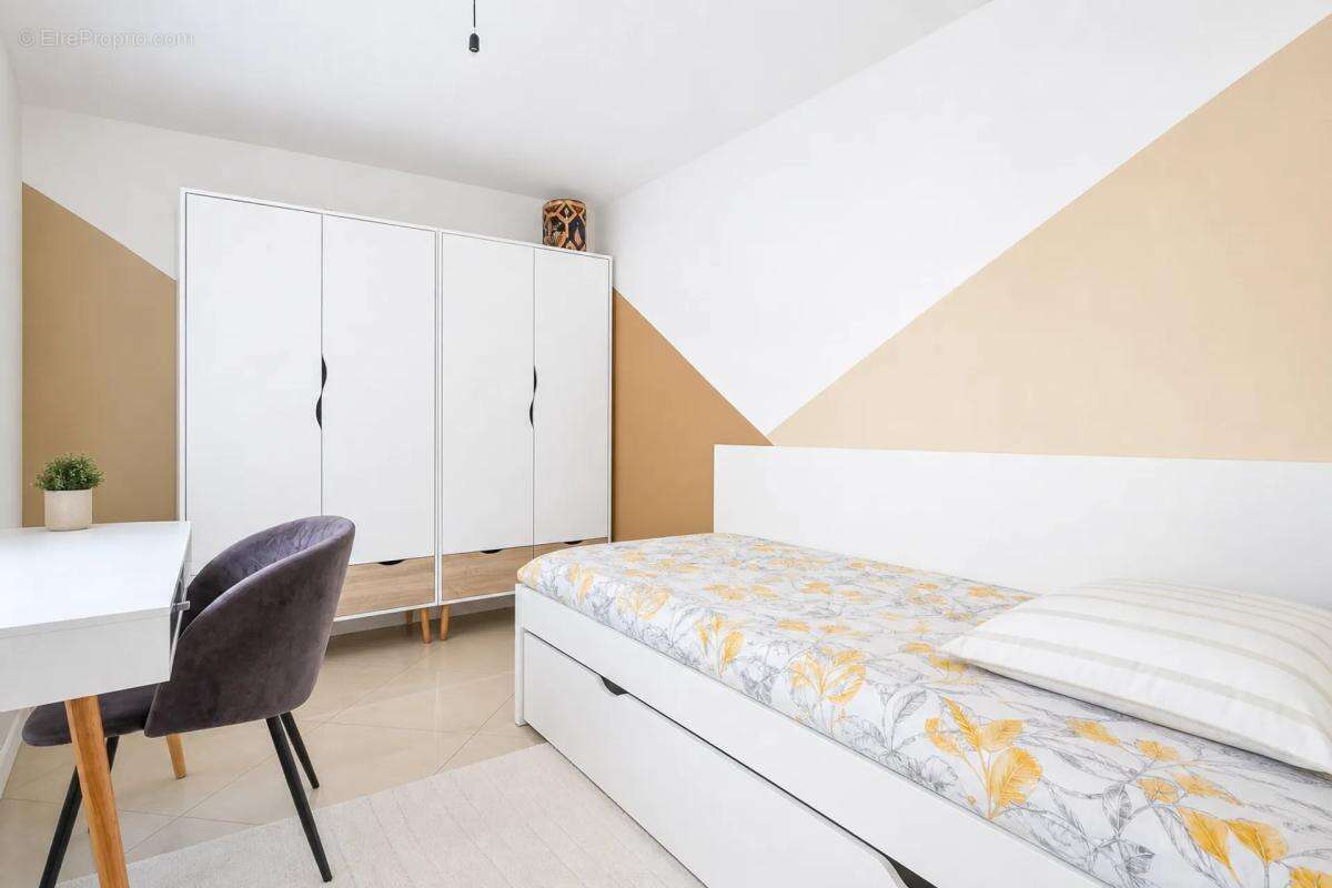 Appartement T3 rénové avec terrasse, Villeneuve-St-Georges - photo 7