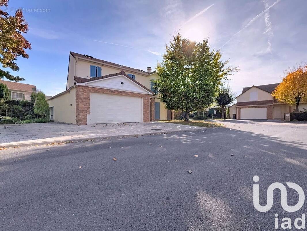 Photo 1 - Maison à BONDOUFLE