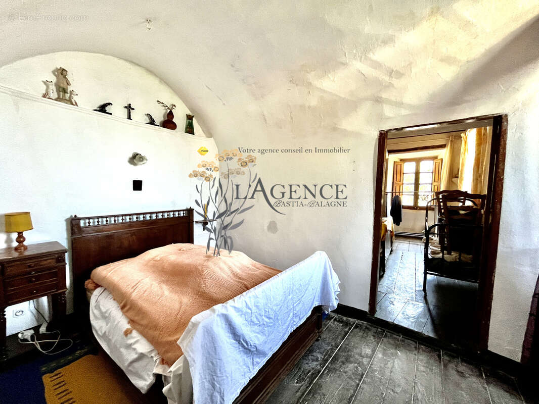Appartement à VALLE-DI-ROSTINO