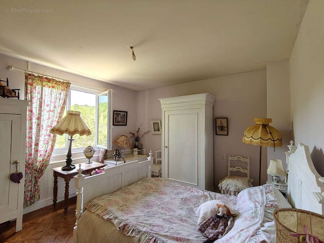 Maison à ROUSSINES