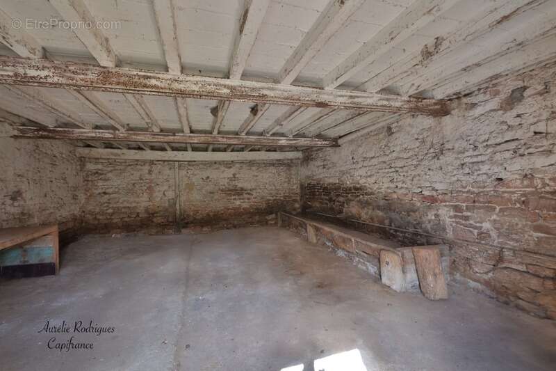 Maison à vendre 2 pièces SAINT ANDRE DE BAGE (01) - photo 5