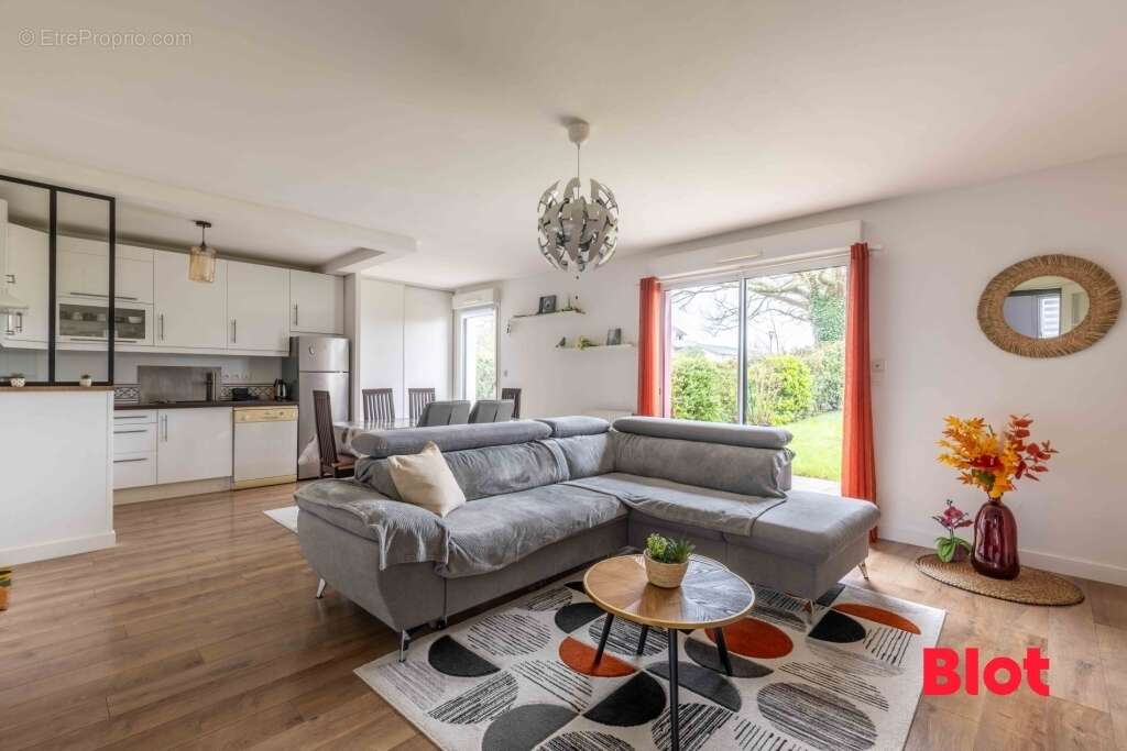 Maison à THORIGNE-FOUILLARD