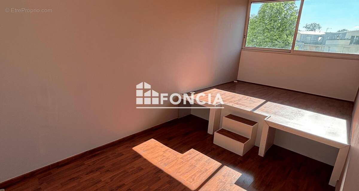 Appartement à SAVIGNY-SUR-ORGE