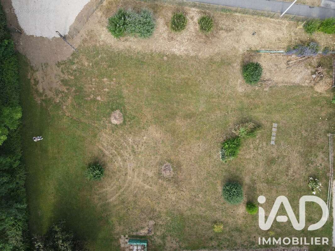 Terrain 1156 m² à Valleiry  - photo 3