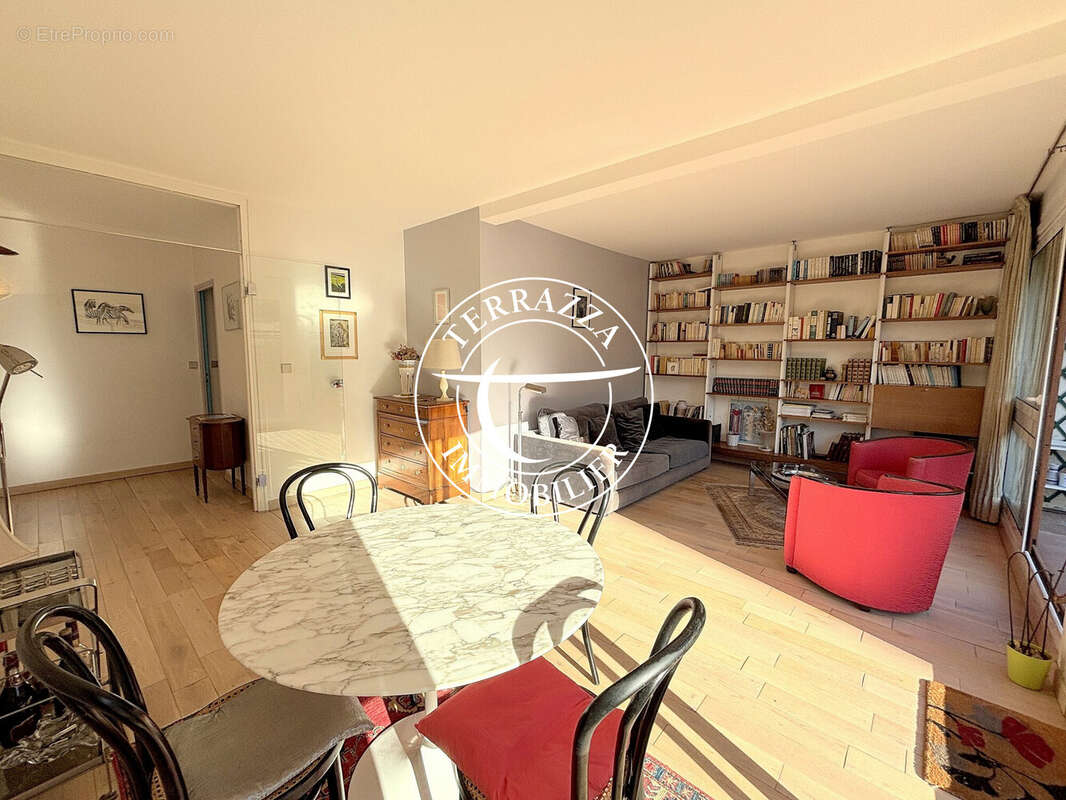 Appartement à LA CELLE-SAINT-CLOUD