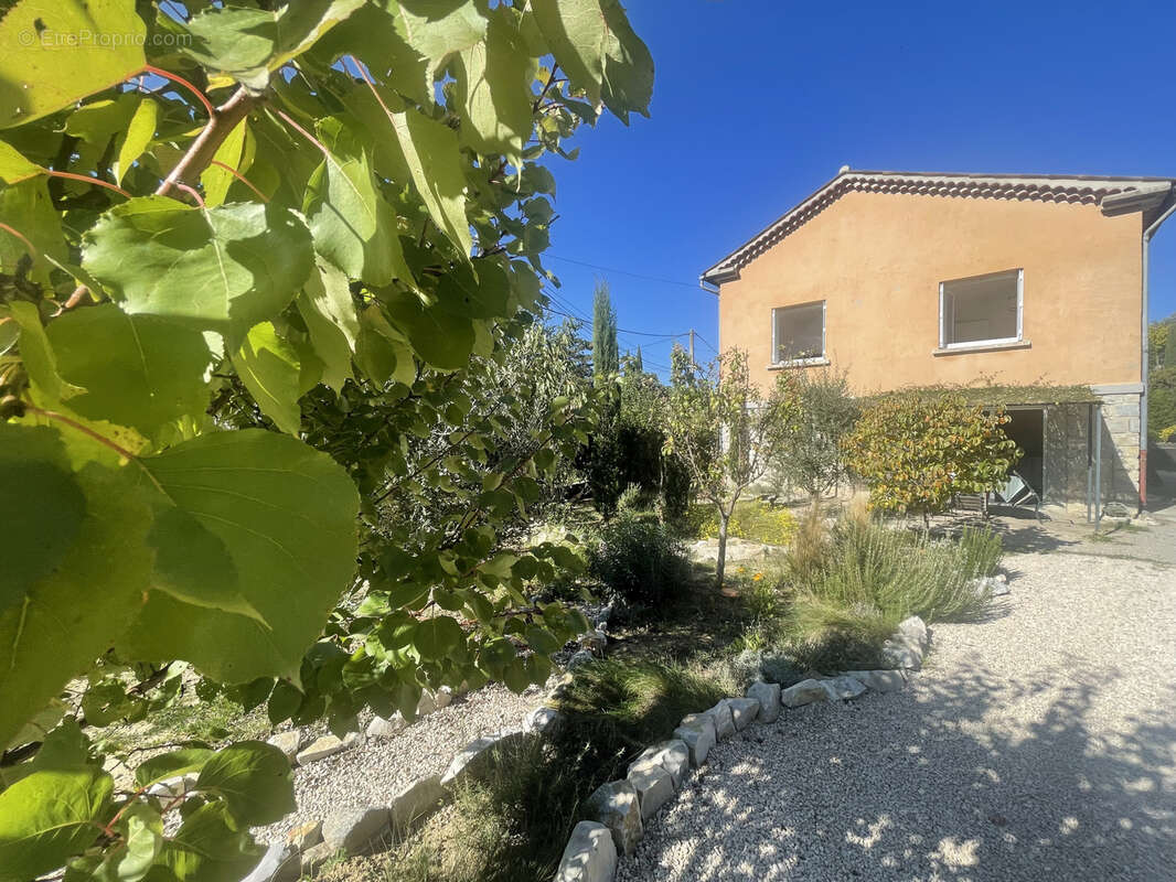 Maison à VAISON-LA-ROMAINE