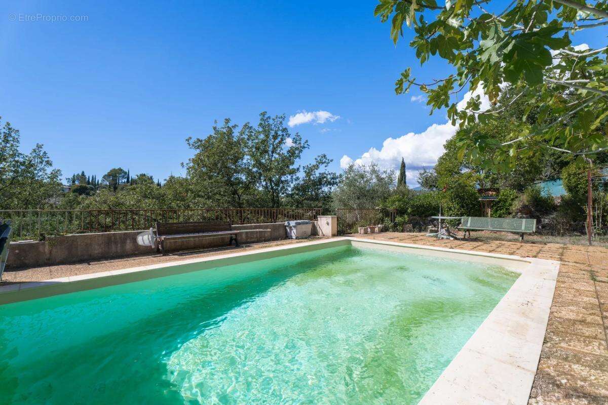 Maison à VALBONNE
