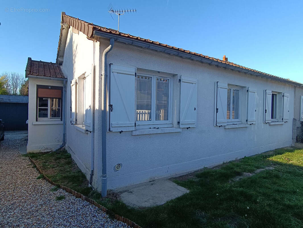 Maison à FONTENAY-LE-FLEURY
