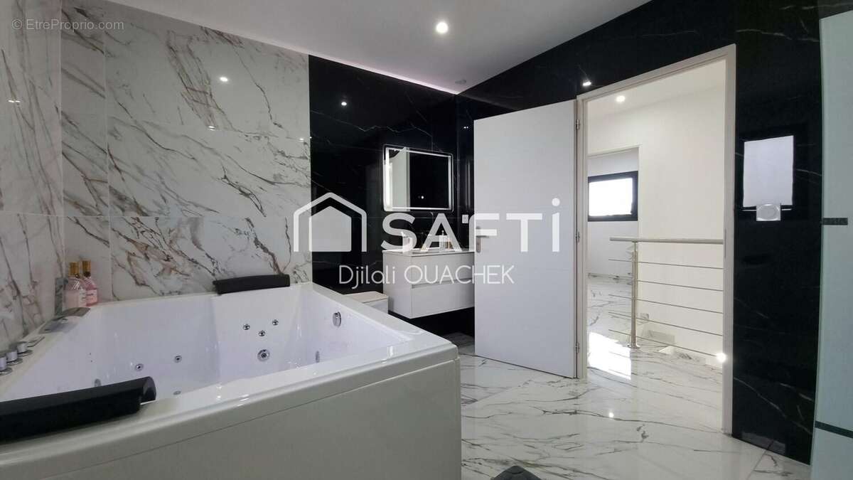 Maison 150 m² à Cases-De-Pene  - photo 9
