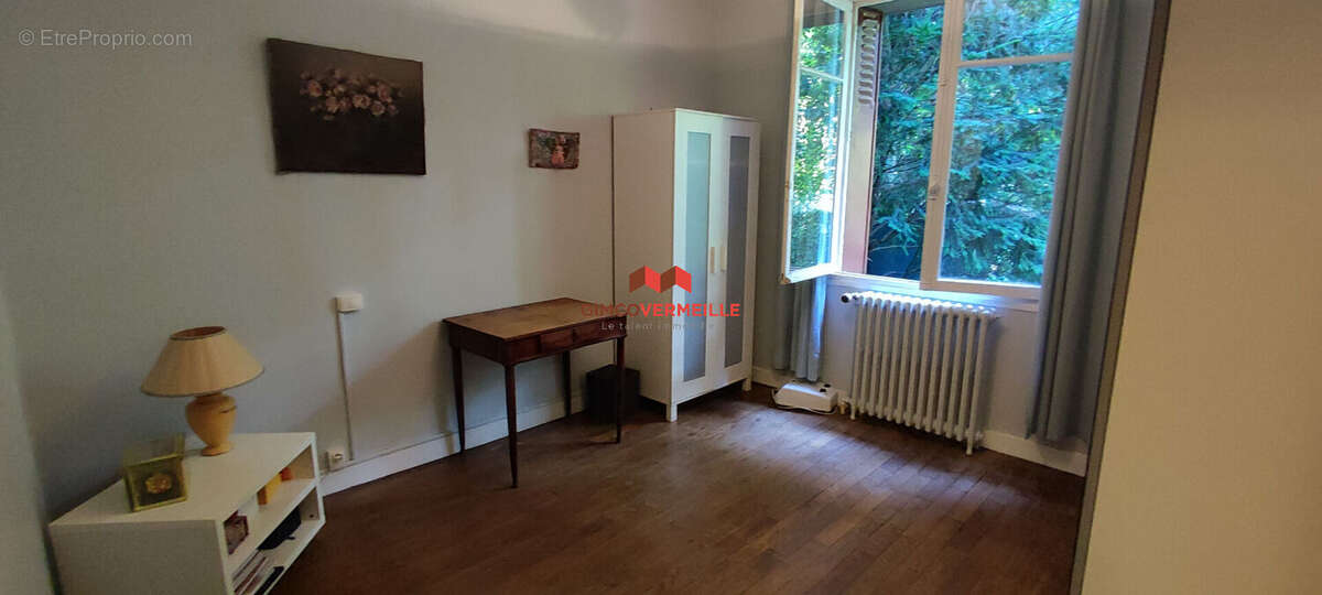 Appartement à LA CELLE-SAINT-CLOUD