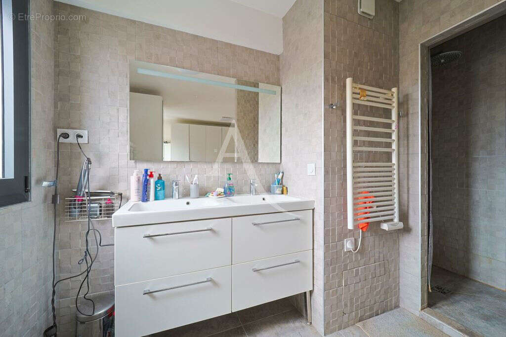 Maison à FONTENAY-SOUS-BOIS