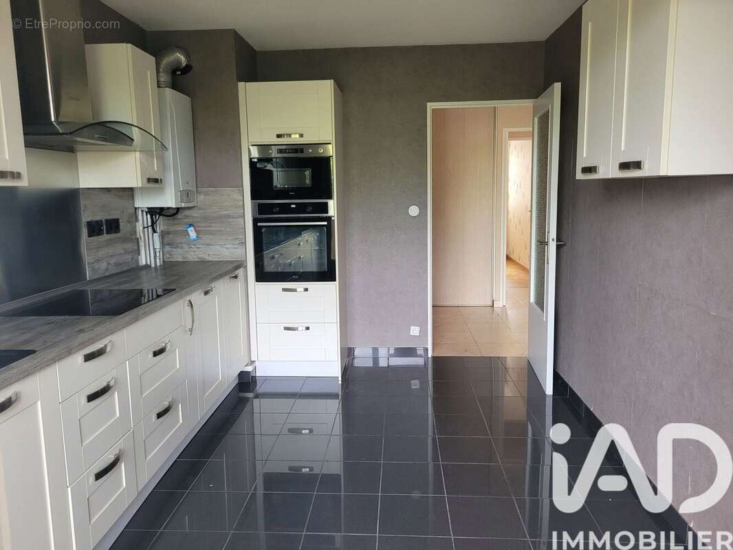 Photo 9 - Appartement à MONTCEAU-LES-MINES