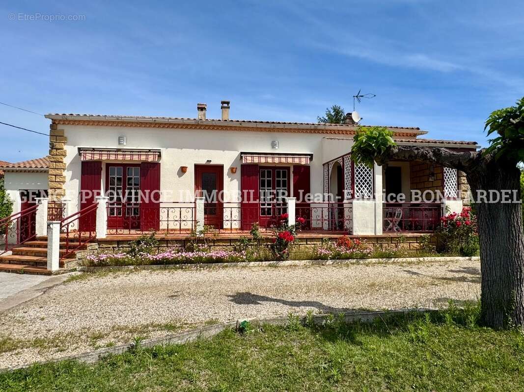 Maison à BOLLENE