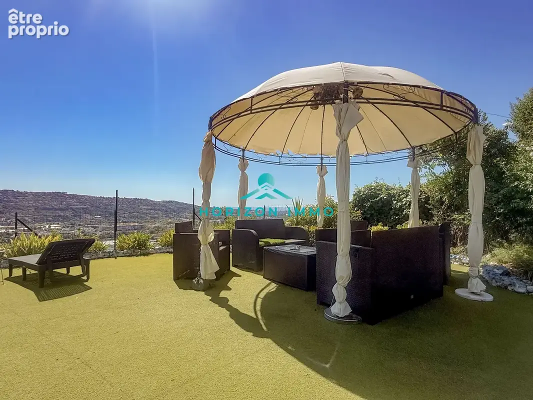 Maison 4 pièces 92 m² à vendre à Saint-Laurent-Du-Var (06700) - photo 2