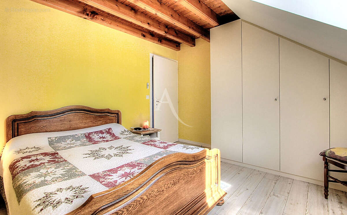 Maison à SAINT-JEOIRE-PRIEURE