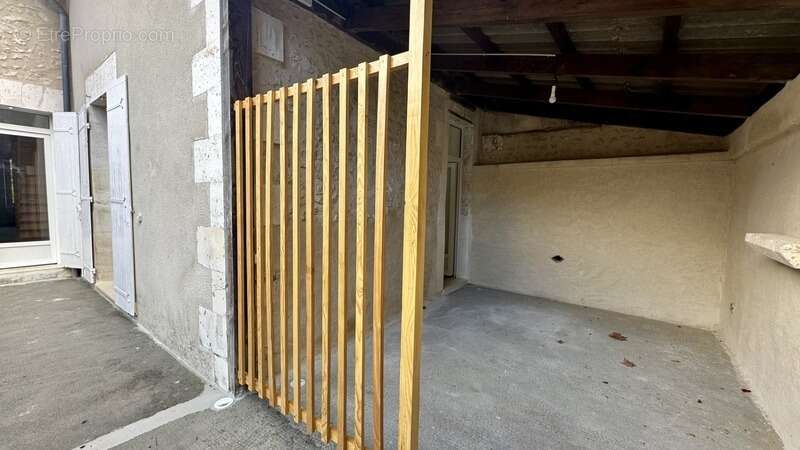 Appartement à BARBEZIEUX-SAINT-HILAIRE