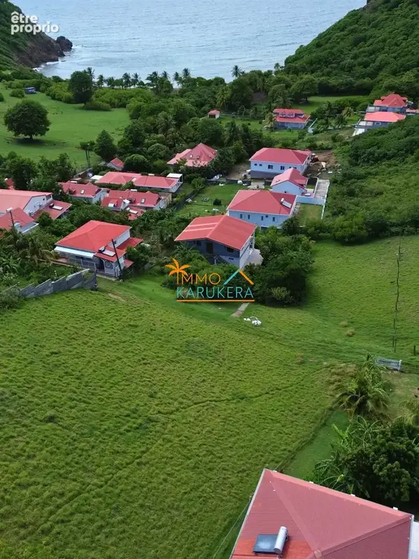 Photo Terrain à Terre-De-Haut au prix de 300 600€